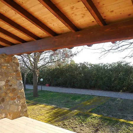 Azienda Il Tizzano Apartment